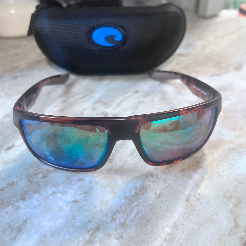 Costa Motu Retro Tortoise with Green Mirror 580P Lenses
